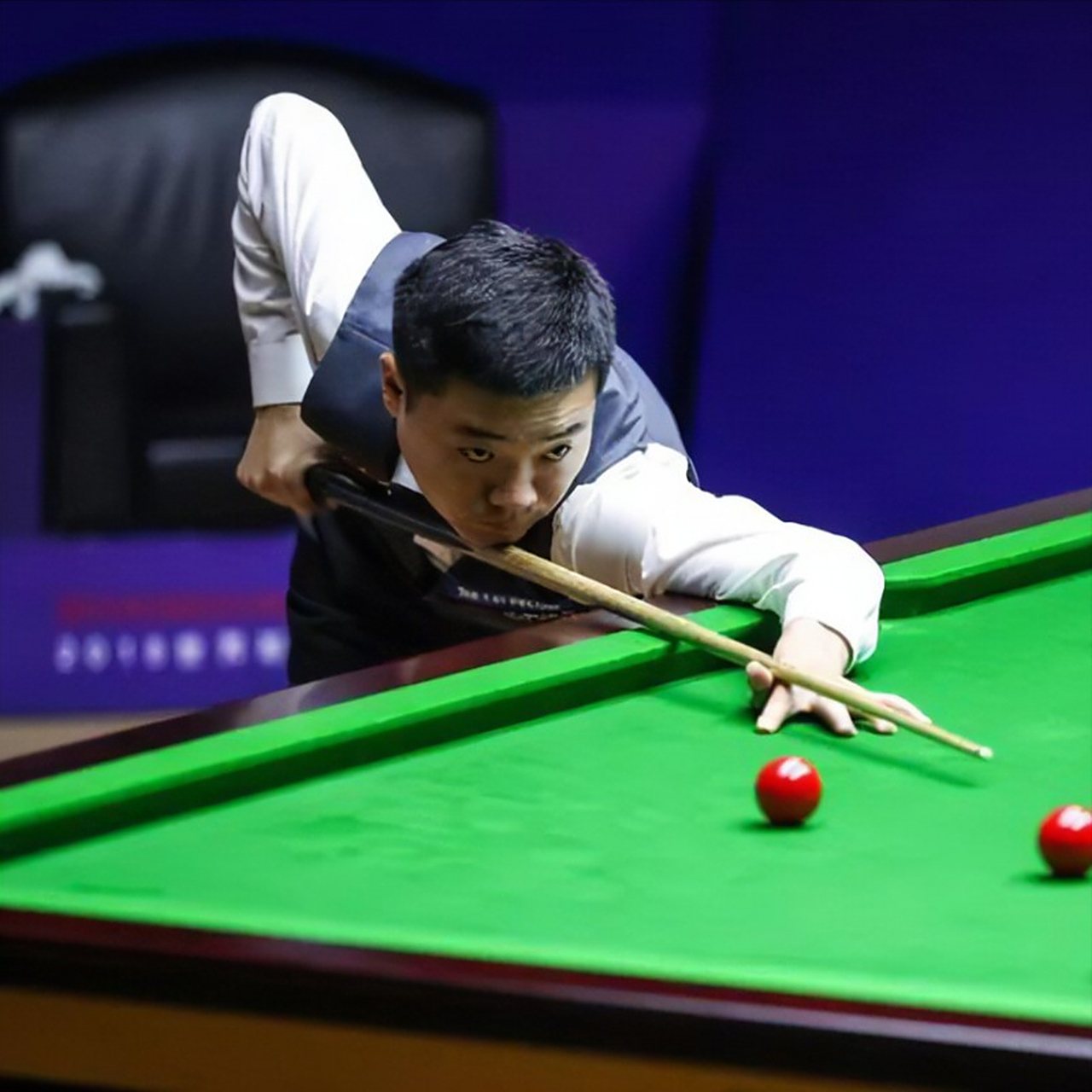 在保护篮板 在保护篮板