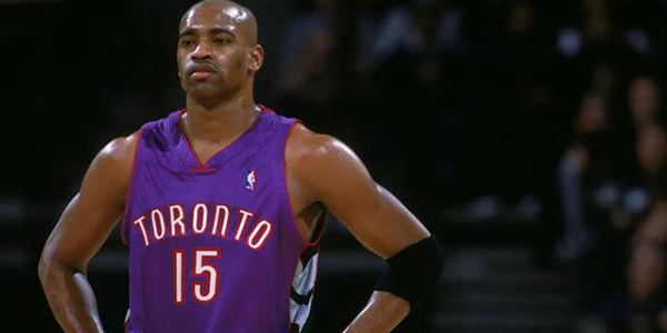 中占据有利 中占据有利