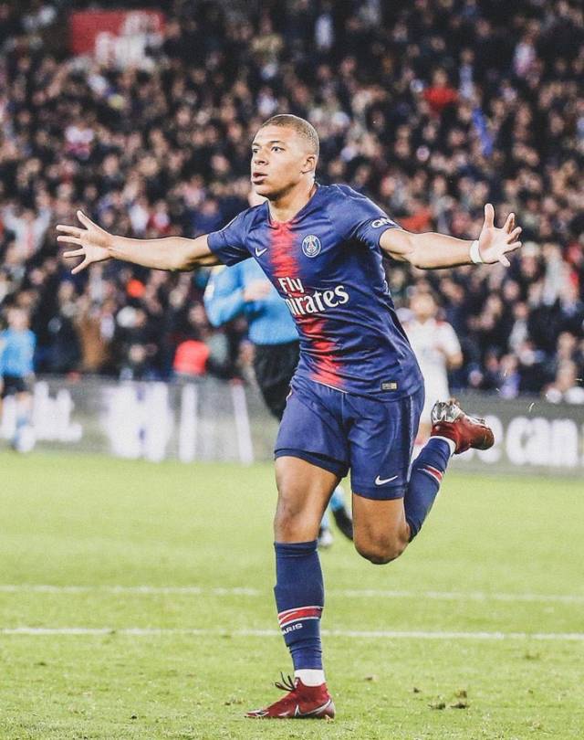 了詹姆斯的 了詹姆斯的